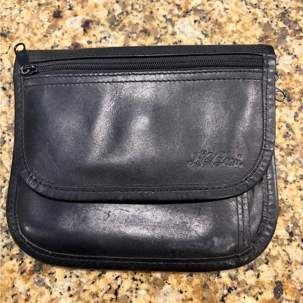 LL Bean Black Leather Fanny Bag Wallet Pouch Travel Could be worn Crossbody